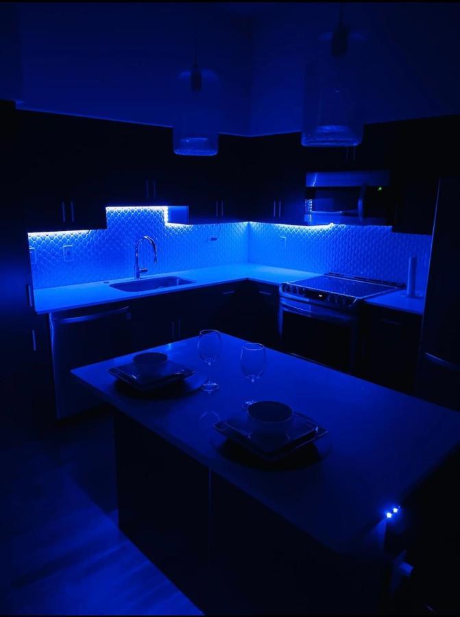 フェニックスCouples Getaway Highrise Dwntown Phx Skyline Viewsアパートメント エクステリア 写真